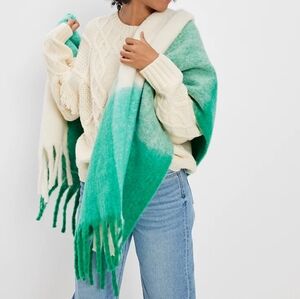 American Eagle Oversized Blanket Scarf
